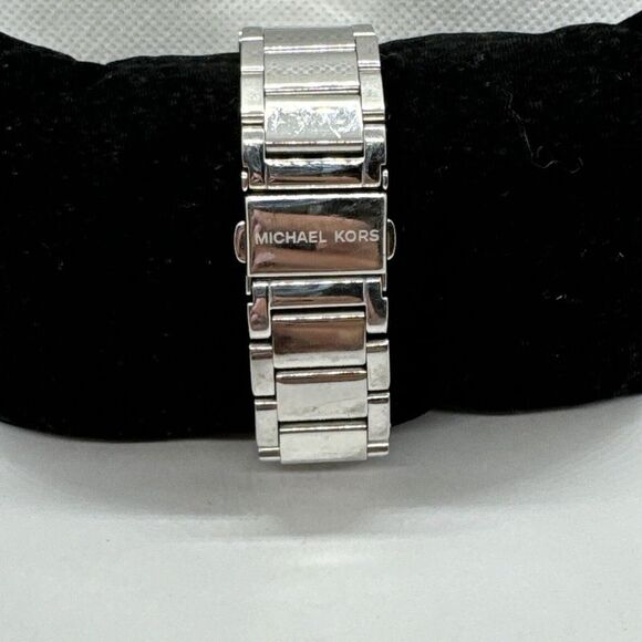 Michael Kors MK5353 Women Silver Stainless Steel Analog Dial Wrist Watch JNA397 main image 11